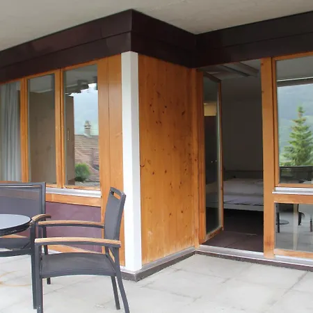 - Elements Lodge Γκρίντελβαλντ