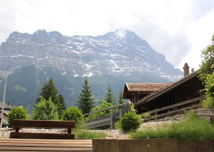 אכסניה - Elements