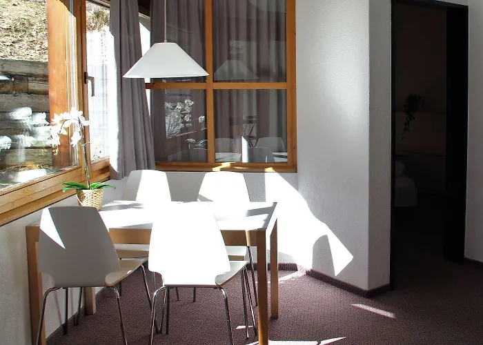 - Elements بيت خشبي *